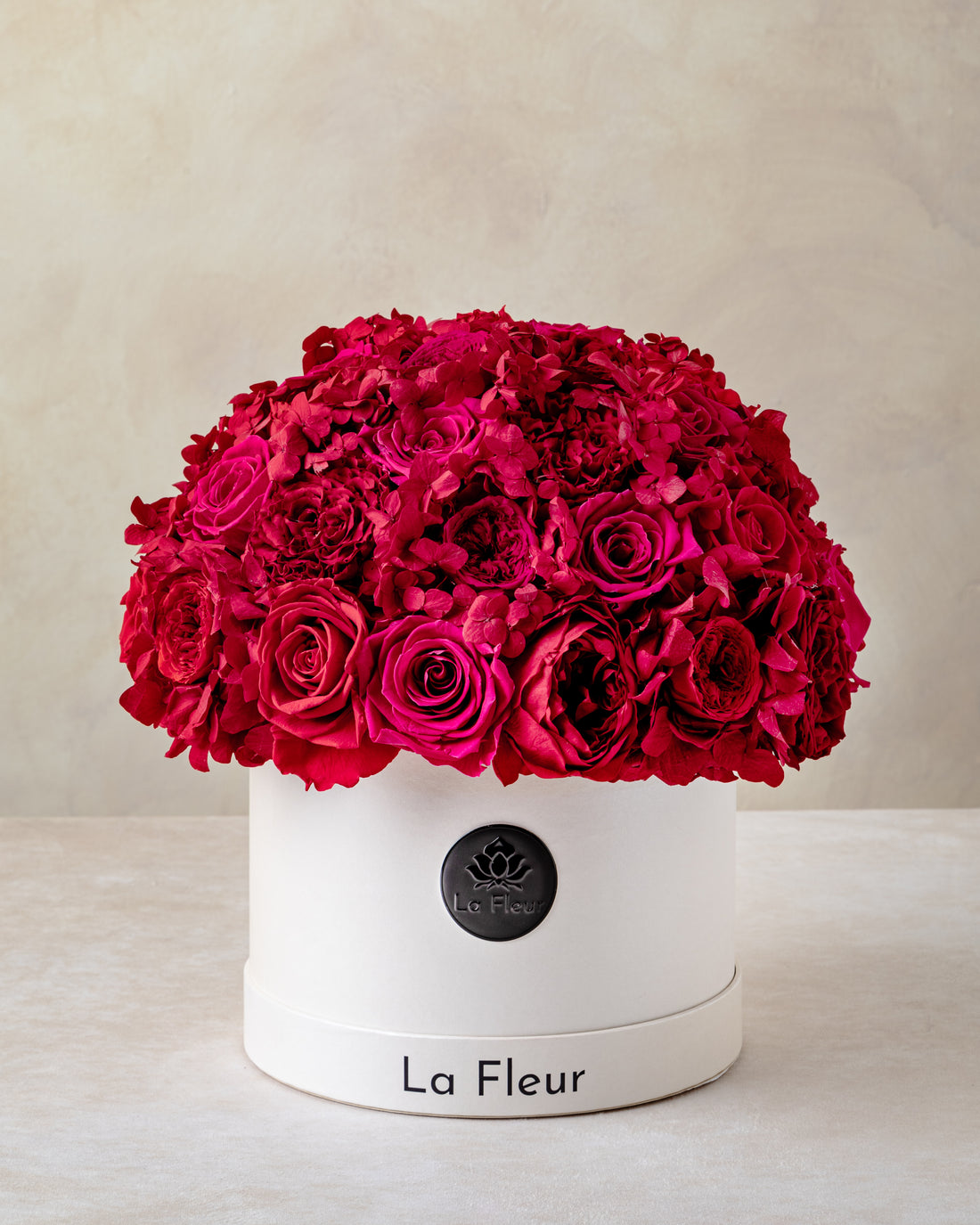 Jardin Dome - Red by La Fleur Lifetime Flowers