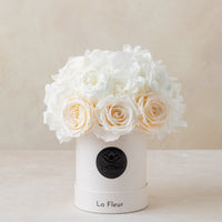 Jardin Petite Dome - White by La Fleur Lifetime Flowers