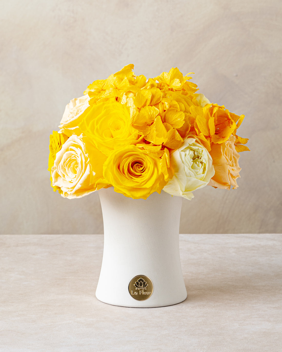 Creme Jardin Petite Dôme - Yellow by La Fleur Lifetime Flowers