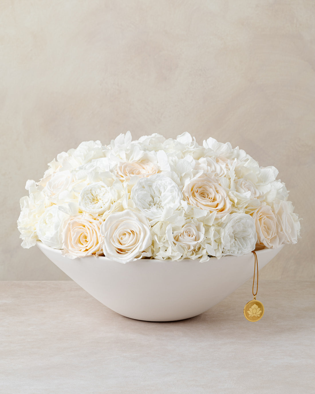 Grandiose Jardin - White by La Fleur Lifetime Flowers