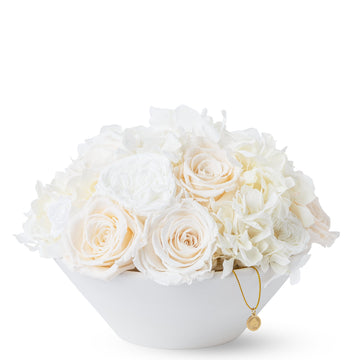 Jardin Bowl - White by La Fleur Lifetime Flowers
