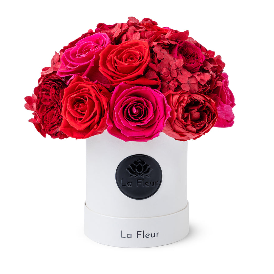 Jardin Petite Dome - Red by La Fleur Lifetime Flowers