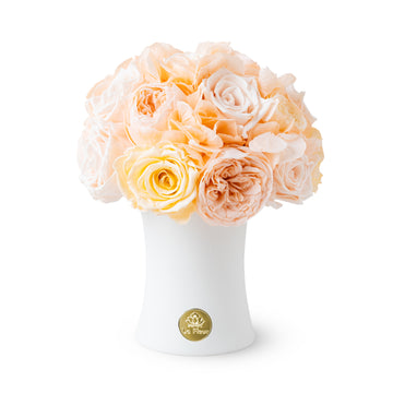 Creme Jardin Petite Dôme - Peach by La Fleur Lifetime Flowers